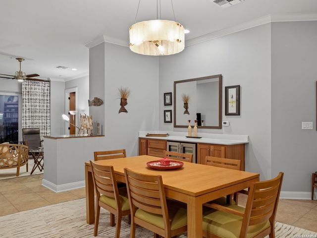 230 Dwyer Ave Unit 904, San Antonio, TX 78204