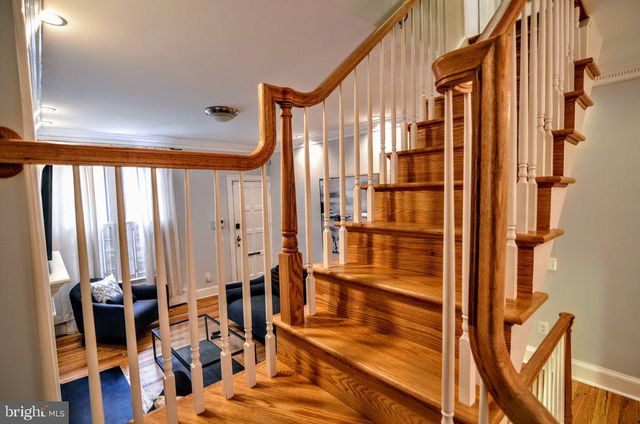 1029 30TH ST NW, Washington, DC 20007