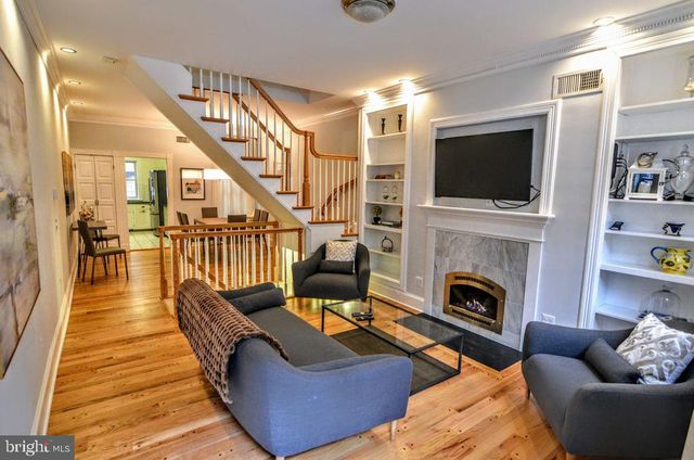 1029 30TH ST NW, Washington, DC 20007