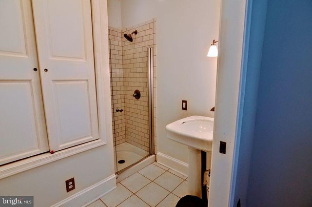 1029 30TH ST NW, Washington, DC 20007