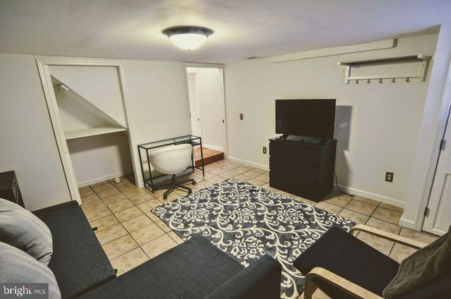 1029 30TH ST NW, Washington, DC 20007