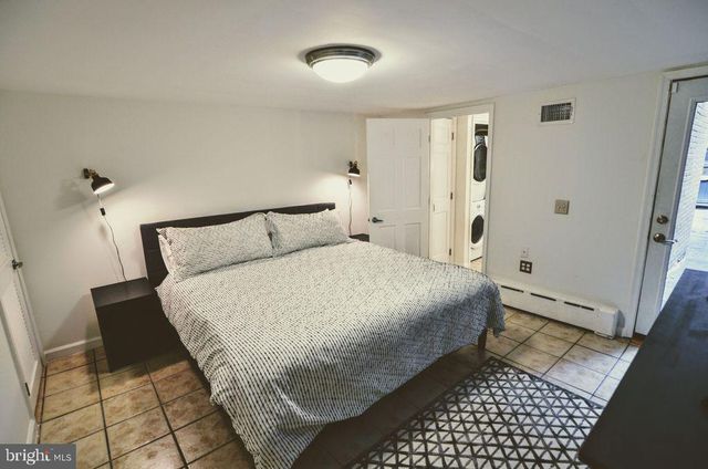 1029 30TH ST NW, Washington, DC 20007