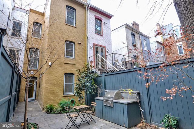 1029 30TH ST NW, Washington, DC 20007