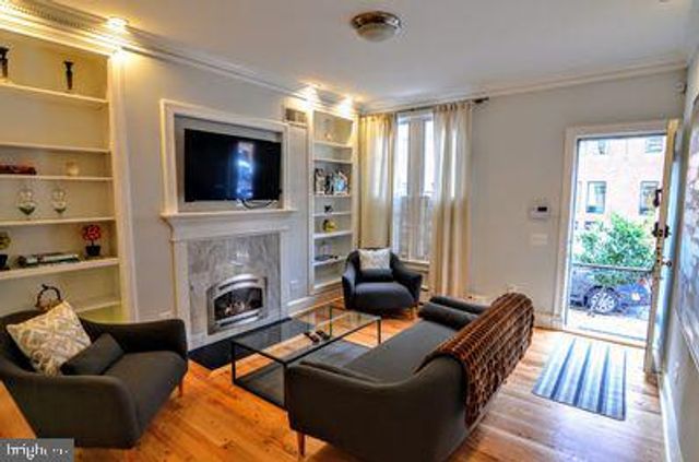 1029 30TH ST NW, Washington, DC 20007