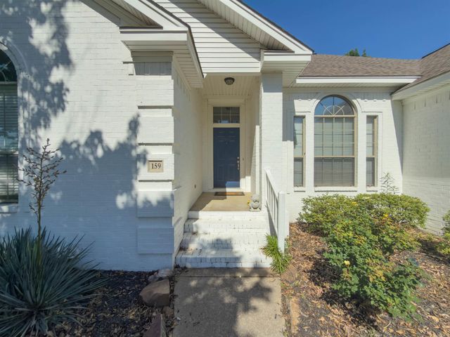 159 Lily Dr, Maumelle, AR 72113
