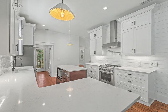 20 N Tracy Street, Charleston, SC 29403