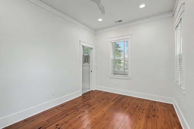 20 N Tracy Street, Charleston, SC 29403