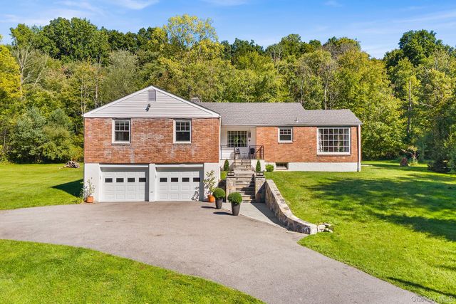 14 Lake Road, Katonah, NY 10536