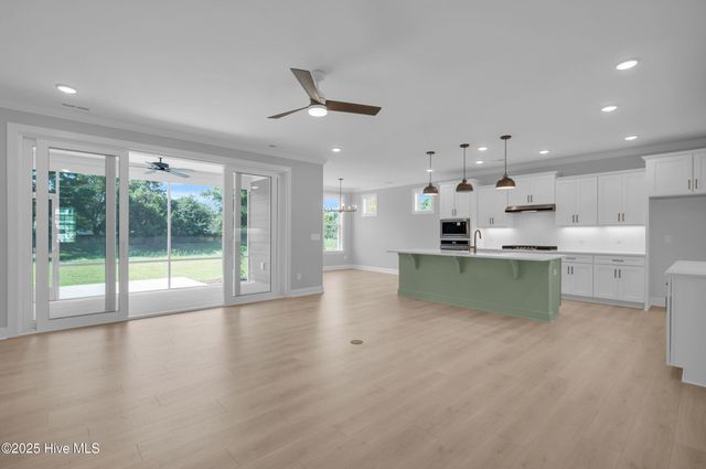 482 Sailor Sky Way 401, Hampstead, NC 28443