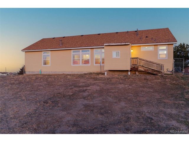 4241 Meadow Lark Rd, Fort Lupton, CO 80621