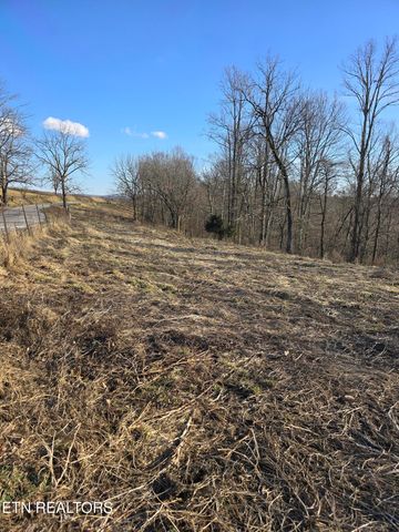 757 Oak Grove Rd, Harrogate, TN 37752