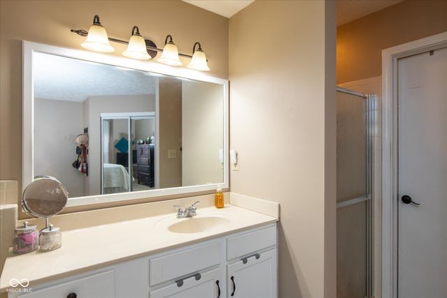 9415 Wimbledon Court, Indianapolis, IN 46250