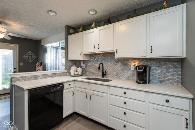 9415 Wimbledon Court, Indianapolis, IN 46250