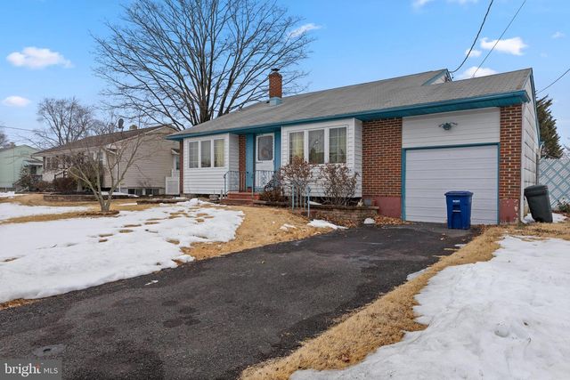 409 N GARDEN BLVD, Beverly, NJ 08010