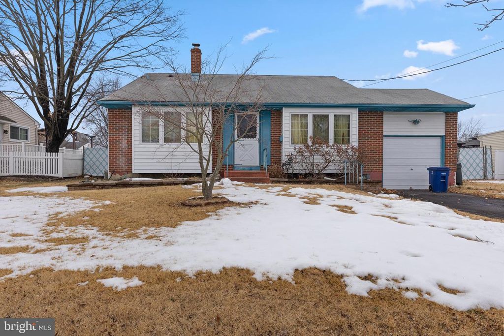 409 N GARDEN BLVD, Beverly, NJ 08010