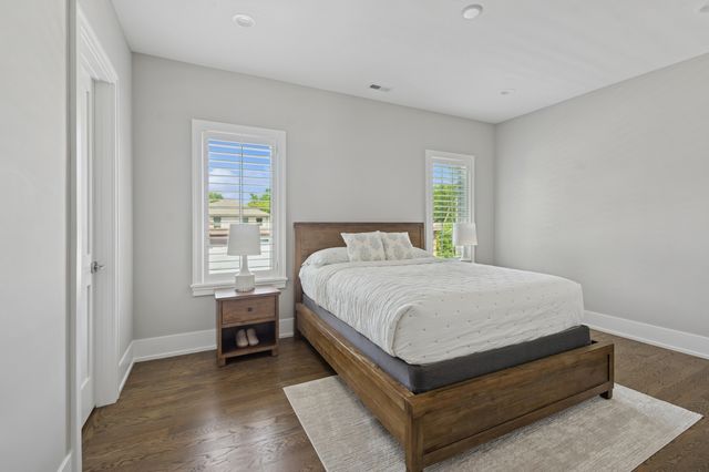 428 Beverly Drive, Wilmette, IL 60091