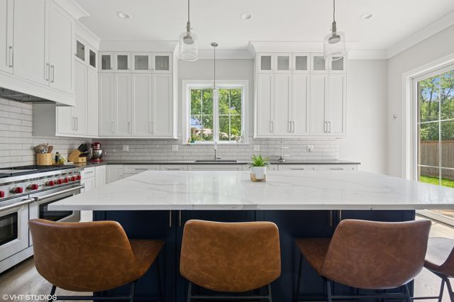 428 Beverly Drive, Wilmette, IL 60091