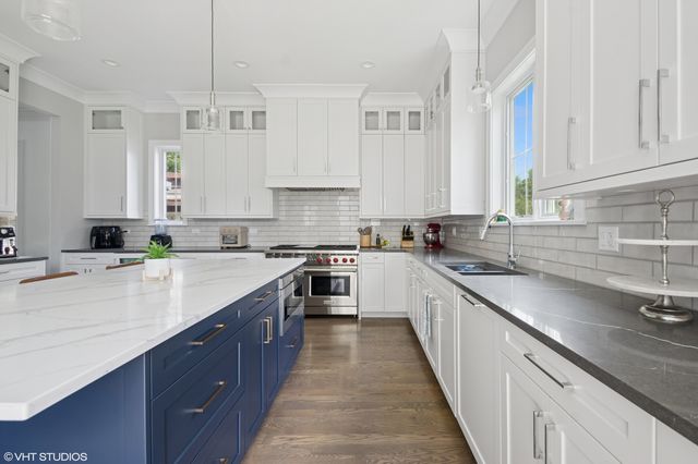 428 Beverly Drive, Wilmette, IL 60091