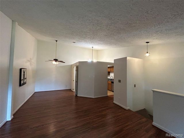 19257 Surrey Lane, Northville, MI 48167