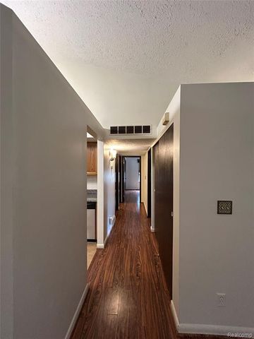 19257 Surrey Lane, Northville, MI 48167