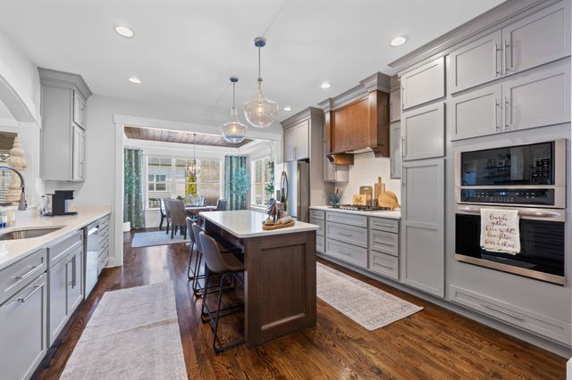 2329 Weeping Willow Dr, Ooltewah, TN 37363