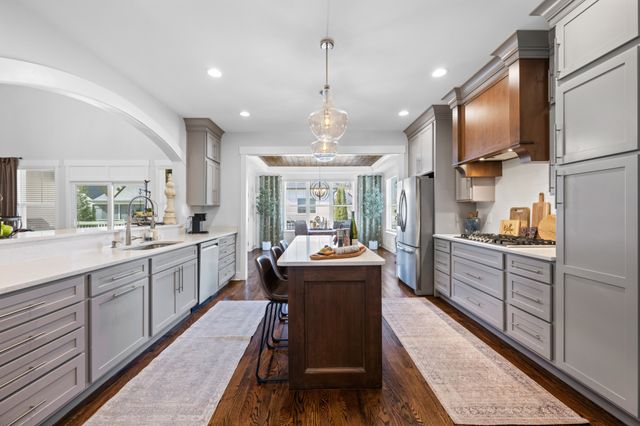 2329 Weeping Willow Dr, Ooltewah, TN 37363