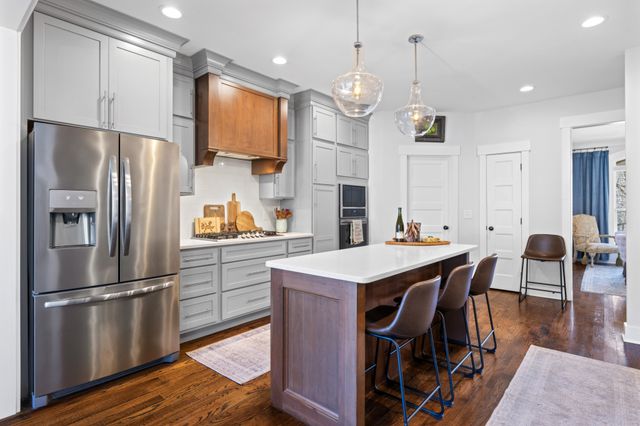 2329 Weeping Willow Dr, Ooltewah, TN 37363