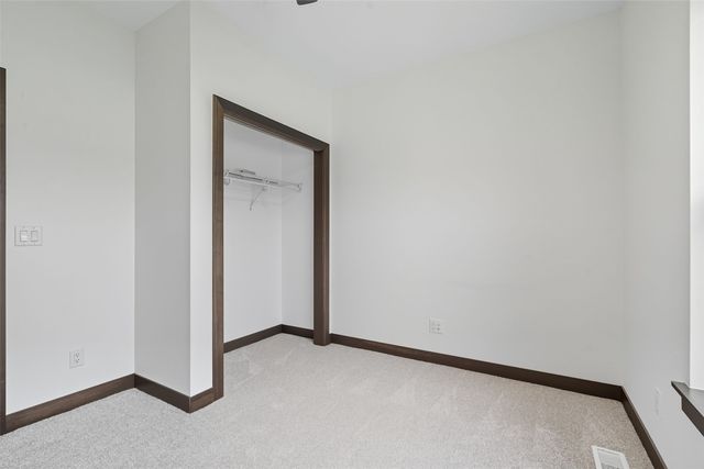 3115 PEREGRINE CT SE, Cedar Rapids, IA 52403