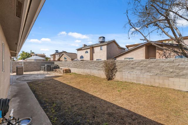 4142 W Amherst Avenue, Fresno, CA 93722