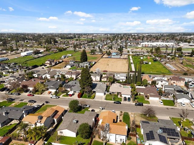 4142 W Amherst Avenue, Fresno, CA 93722
