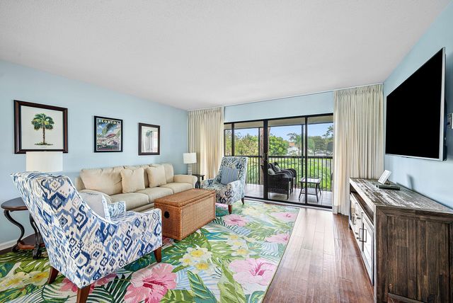 4510 Kittiwake Court Kittiwake, Boynton Beach, FL 33436