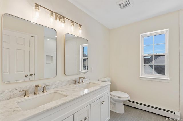 2 Shadowbrook Lane, Newburgh, NY 12550