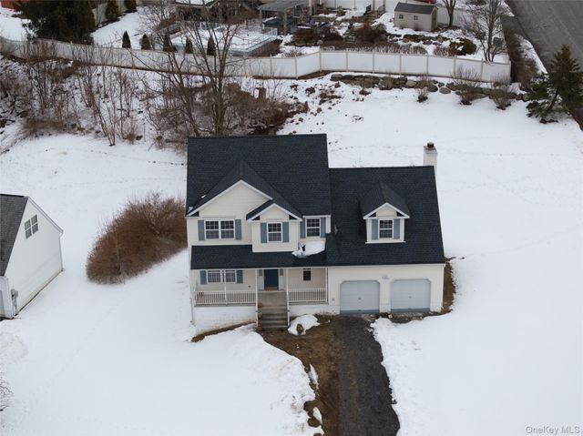 2 Shadowbrook Lane, Newburgh, NY 12550