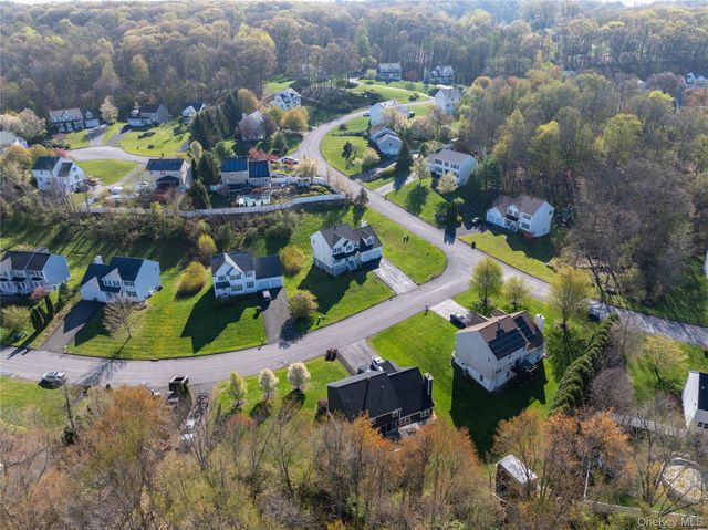 2 Shadowbrook Lane, Newburgh, NY 12550