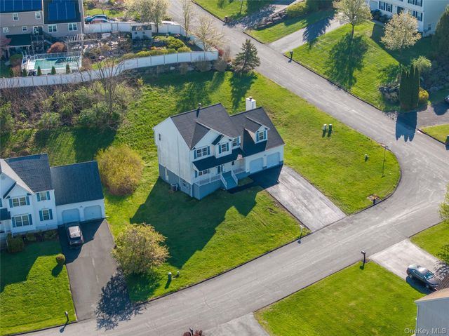 2 Shadowbrook Lane, Newburgh, NY 12550