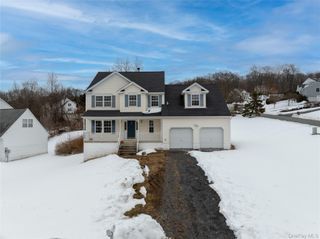 2 Shadowbrook Lane, Newburgh, NY 12550