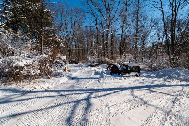 20509 CLARK Road, New Boston, MI 48164