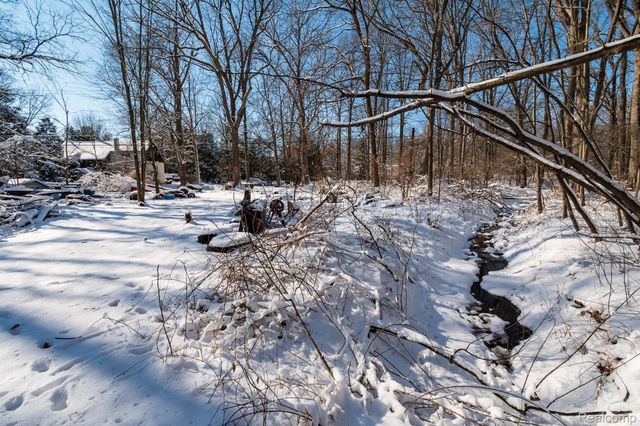 20509 CLARK Road, New Boston, MI 48164