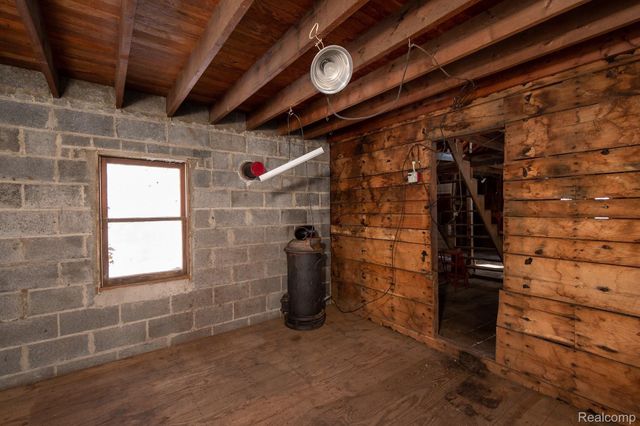 20509 CLARK Road, New Boston, MI 48164