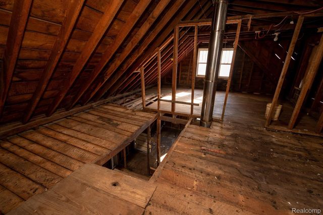 20509 CLARK Road, New Boston, MI 48164