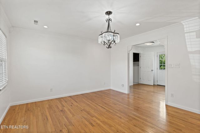 412 George Washington Drive, Dandridge, TN 37725