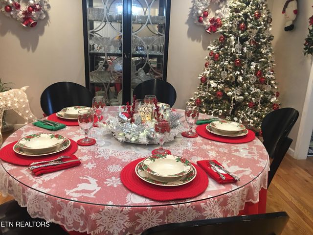 412 George Washington Drive, Dandridge, TN 37725