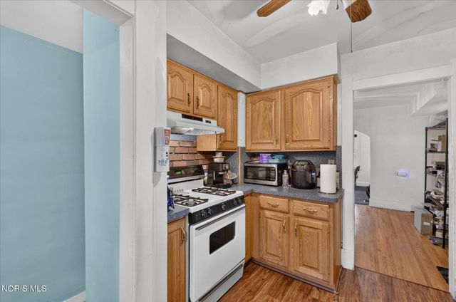 4456 Fairview Drive, Toledo, OH 43612