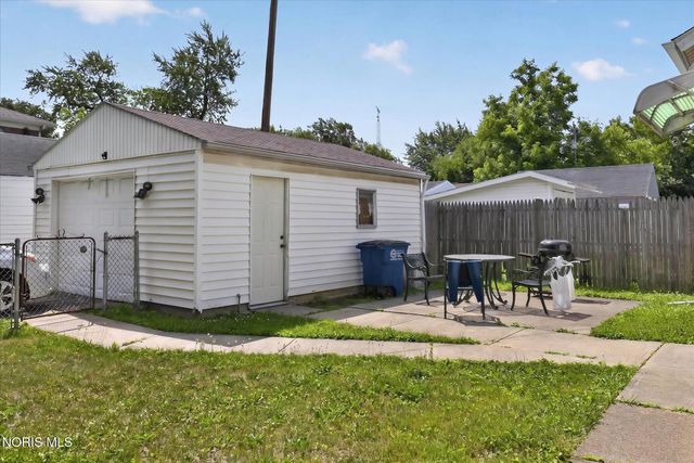4456 Fairview Drive, Toledo, OH 43612