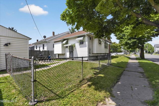 4456 Fairview Drive, Toledo, OH 43612