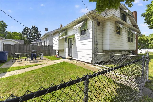 4456 Fairview Drive, Toledo, OH 43612