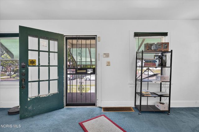 4456 Fairview Drive, Toledo, OH 43612