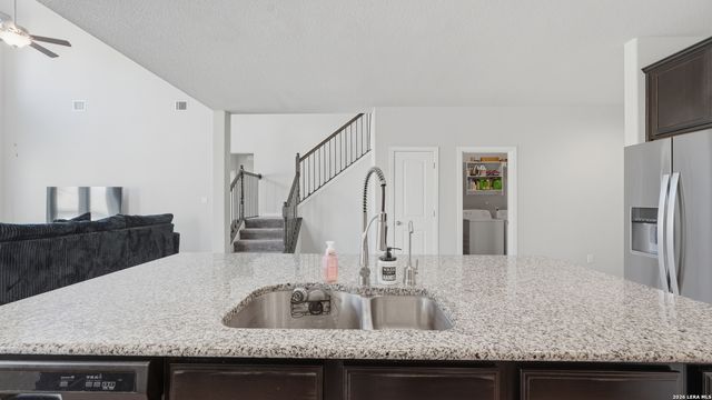 2909 Mineral Springs, Schertz, TX 78108