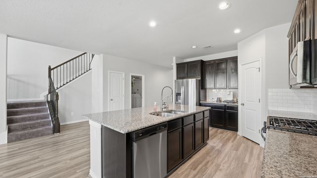 2909 Mineral Springs, Schertz, TX 78108