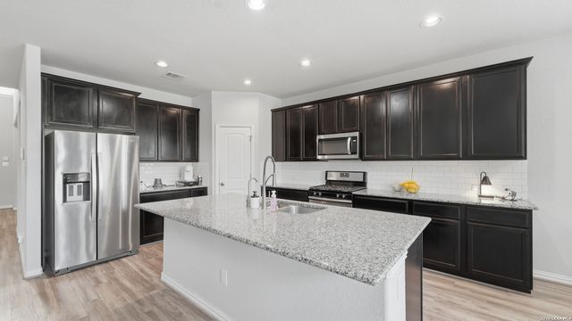 2909 Mineral Springs, Schertz, TX 78108